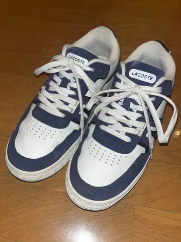 LACOSTE (라코스테) 가죽 로우컷 스니커즈 28.5
