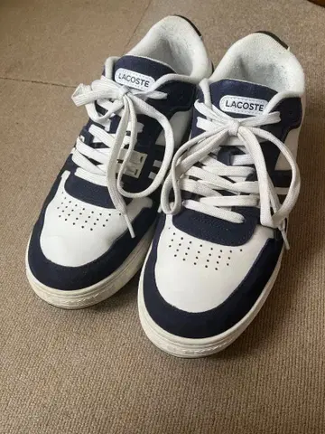 LACOSTE (라코스테) 가죽 로우컷 스니커즈 28.0