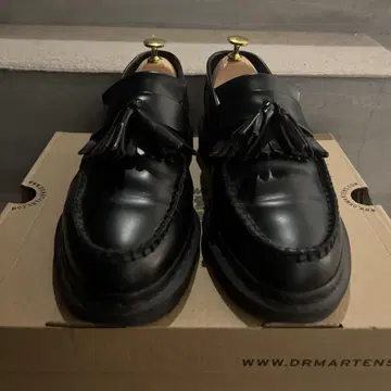 새상품급 닥터마틴 에이드리안 로퍼 27-27.5cm