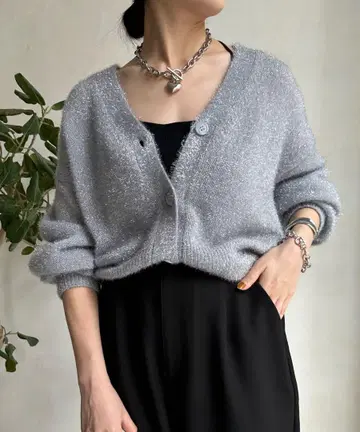 새상품급 doudou 라메 숏 기장 가디건 실버