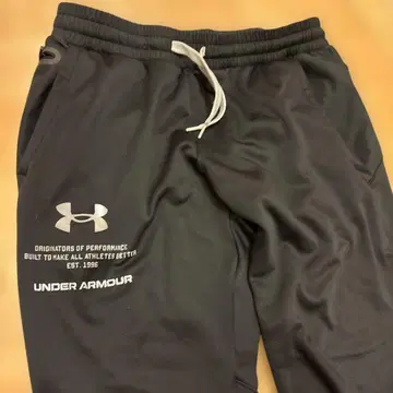 UNDER ARMOUR 블랙 조거 팬츠 남성용 XL