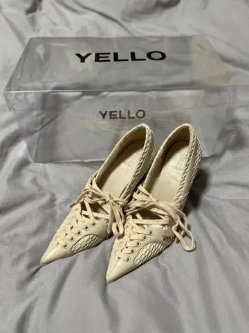 YELLO SOY 스니커 힐