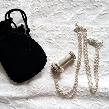 펠리시모 고베의 보물이 꽉 찬 진주 만화경 목걸이