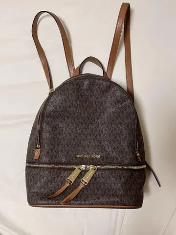 MICHAEL KORS 백팩