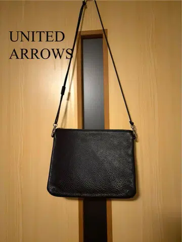 UNITED ARROWS 블랙 가죽 사코슈