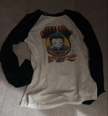 00s 락 grunge 래글런 헤이세이 갸루 y2k 펑크