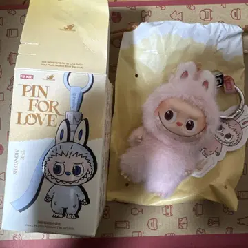 THE MONSTERS PIN FOR LOVE 시리즈 봉제 인형 펜던트