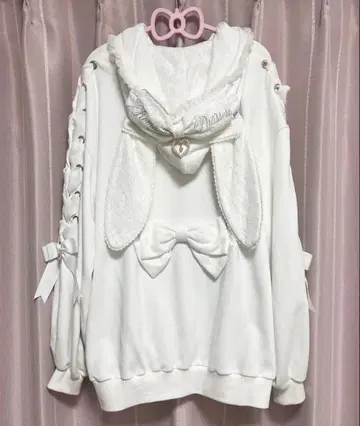 LIZLISA 리즈리사 토끼 귀 레이스업 슬리브 후드티 화이트