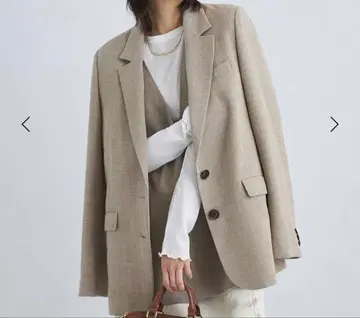 미사용에 가까운 그린라벨 린넨 라이크 테일러드 자켓