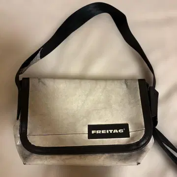 FREITAG 숄더백 단종형 화이트 블랙