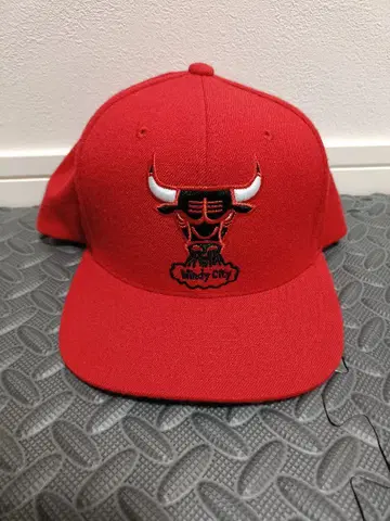 시카고 불스 레드캡 Mitchell & Ness