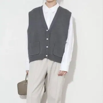 이번 시즌 택 포함 새상품 SLOBE IENA 니트 베스트