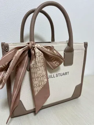 [기간 한정 가격 인하 중] JILL STUART 리본 포함 핸드백
