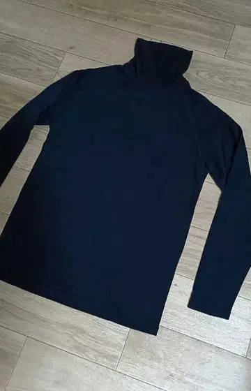 스트레치 플라이스 터틀넥 롱 슬리브 T셔츠 DARK NAVY