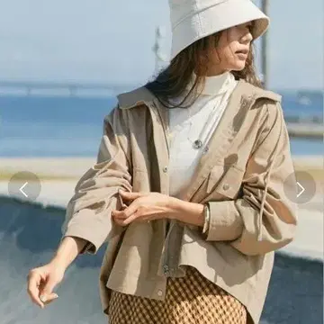 titivate 텐트 라인 후디 쇼트 블루종 베이지