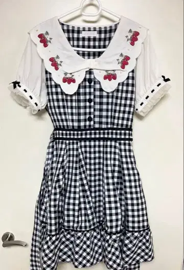 LIZLISA 스트로베리 레이스 깅엄 원피스