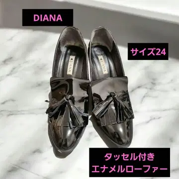 DIANA 에나멜 블랙 로퍼 태슬 청키힐