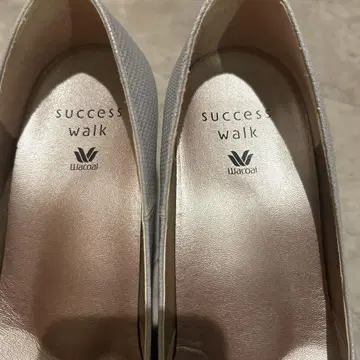 Wacoal success walk 그레이 하이힐