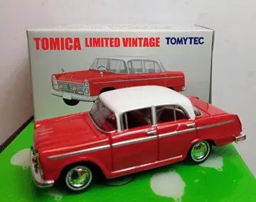 토미카 리미티드 빈티지 닛산 세드릭