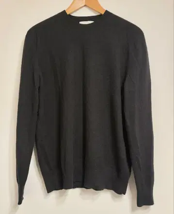 새상품급 H&M EDITION 블랙 캐시미어 크루넥 스웨터 M