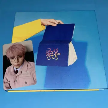 트레이딩 카드 부착 SHINee 종현 She is JONGHYUN 좋아함