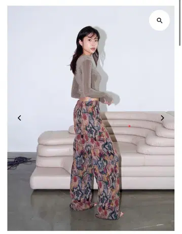 JUEMI 크로매틱 셔링 팬츠