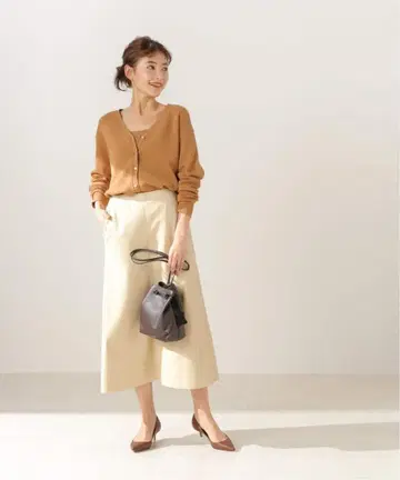 [ 새상품급 ] 스픽앤스팬*가죽 플레어 스커트 화이트 M 일본제