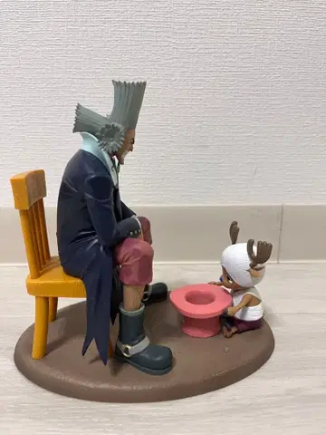 원피스 피규어 토니토니 초파와 닥터 히루루크