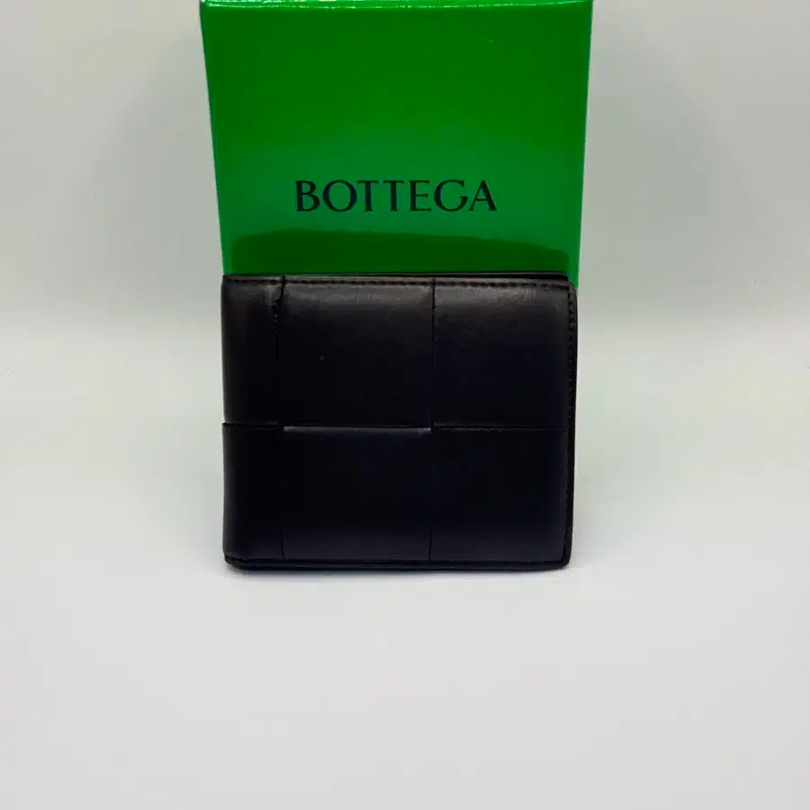 당일발송/최저가] 보테가베네타 맥시 코인홀더 반지갑 블랙