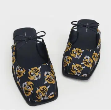 찰스앤키스 타이거 프린트 자카드 플랫 뮬