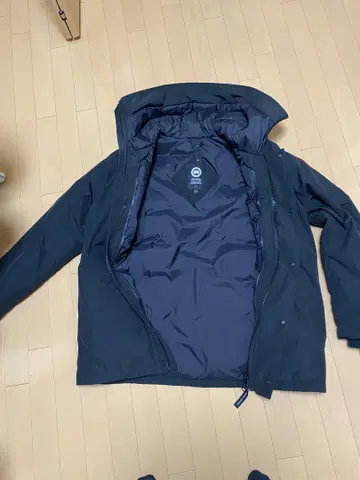 Canada Goose 마운틴 파카 L 블랙