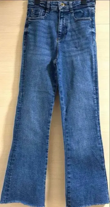 ZARA 하이라이즈 플레어 데님 34