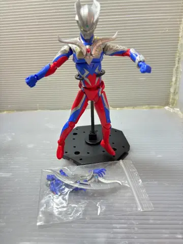 Figure-rise Standard 울트라맨 제로 완성품