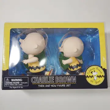 다크호스 스누피 60주년 기념 찰리 브라운 지금과 옛날