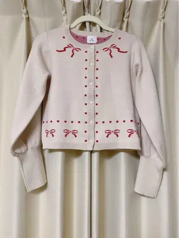 택 포함 새상품 메리제니 ribbon dot 퍼프 슬리브 니트 가디건