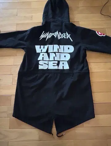 WIND AND SEA 블랙 모즈 코트