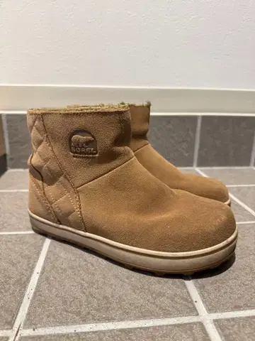 SOREL 브라운 어그 부츠