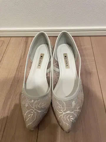 DIANA 자수 플랫슈즈 화이트 꽃무늬 22.5cm 브라이덜