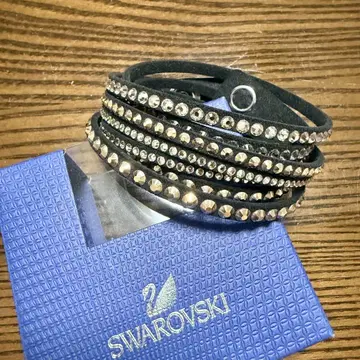 [ 미사용 새상품 ] Swarovski 블랙 로즈 골드 팔찌