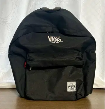 VANS 블랙 백팩
