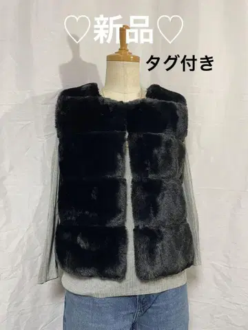 새상품 택 포함 블랙 인조 모피 베스트 프리 사이즈
