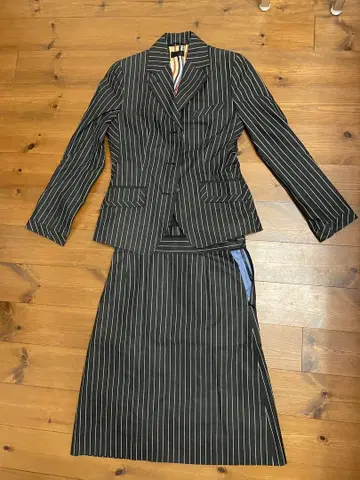 Paul Smith Black 스트라이프 수트 사이즈 40