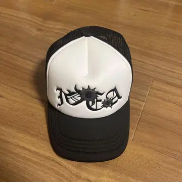 IDEASWAM 자수 캡 화이트/블랙 프리 사이즈