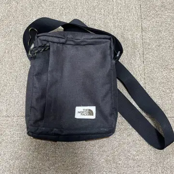 THE NORTH FACE 블랙 숄더백