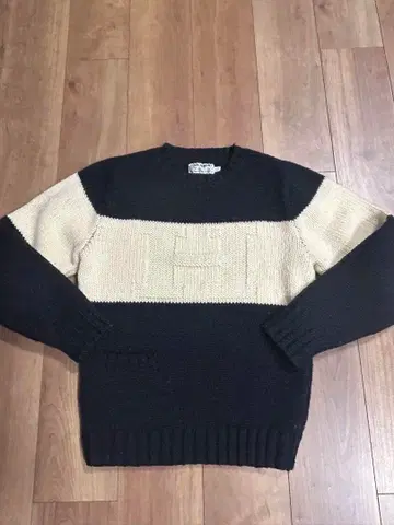 할리우드 런치마켓 니트