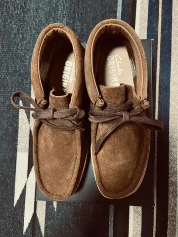 Clarks Originals 브라운 왈라비