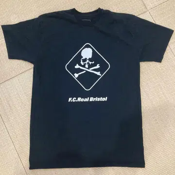 컨디션 최상 FCRB x mastermind 17SS 빅 로고 티셔츠 L