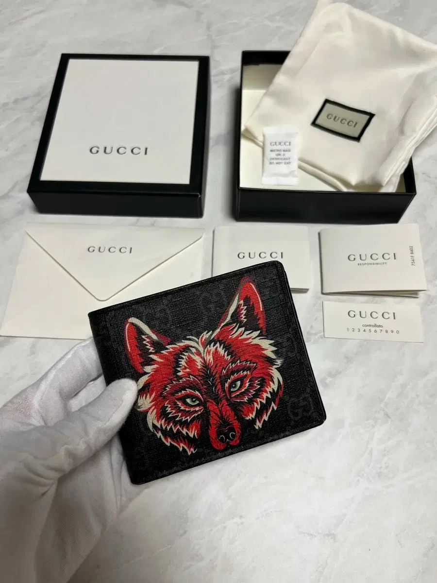 GUCCI 구찌 Gucci Red Wolf Wallet #구찌,#구찌지갑,#구찌반지갑