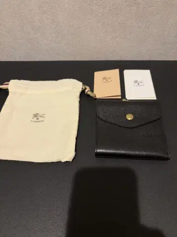 IL BISONTE 블랙 이단 접이식 지갑