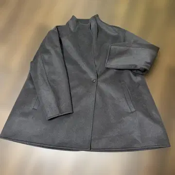 다크 그레이 더블 페이스 숏코트 버튼 포함